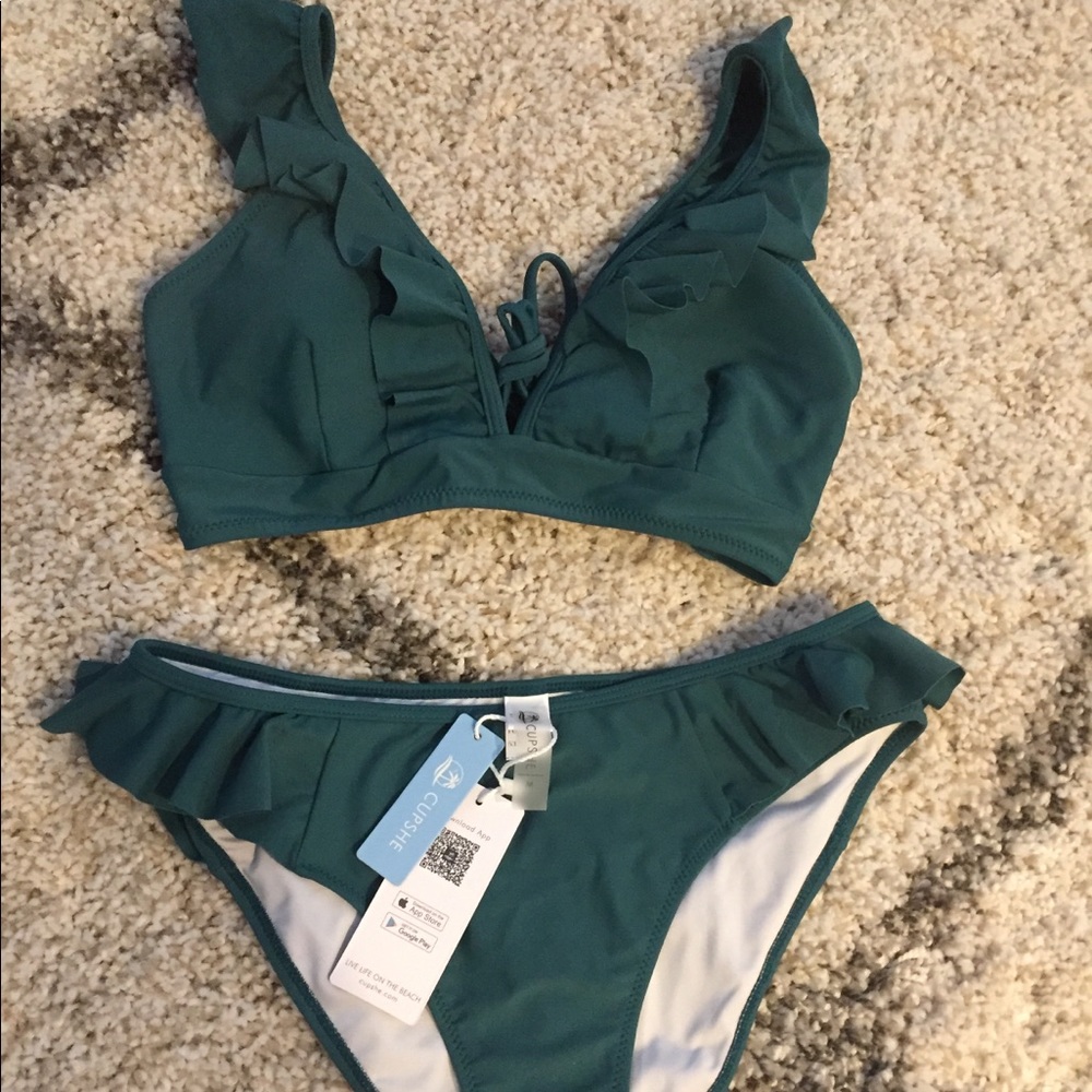 Cupshe bathing suit bikini, medium